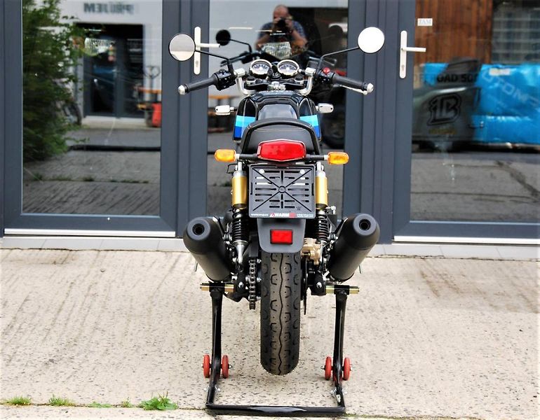 Royal Enfield Continental GT 650 (2026) Twin BLACK-BLUE - fotka 8 z 25