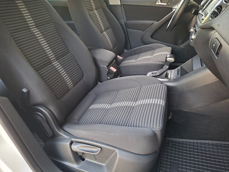 Volkswagen Tiguan (2009) 2.0TDI 103kW DSG 4MOTION -ČR - fotka 18 z 35
