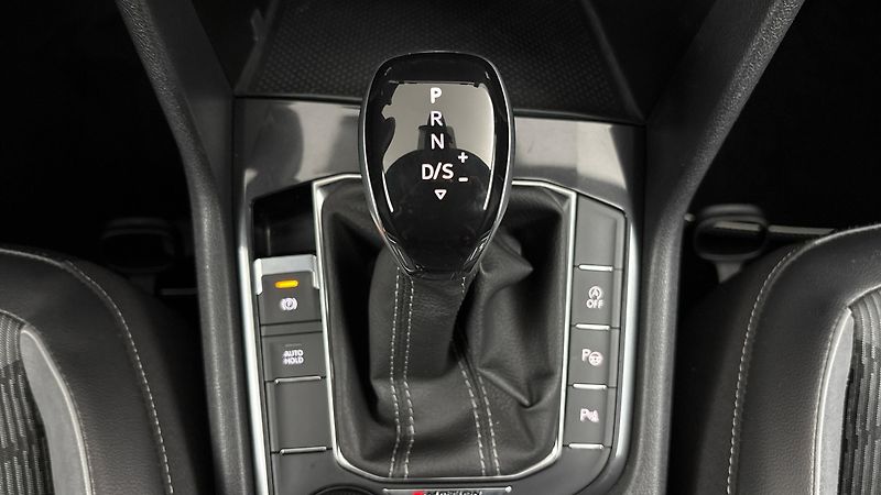 Volkswagen Tiguan Allspace 2.0 TDI DSG 4MOTION R-Line - fotka 25 z 30
