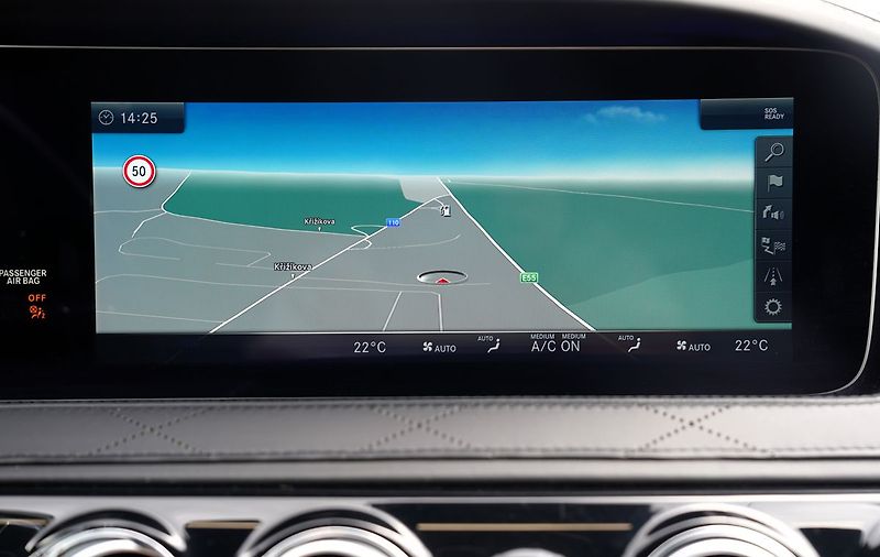 Mercedes-Benz Třídy S S 400d Long/4M/AMG/Burmester - fotka 41 z 50