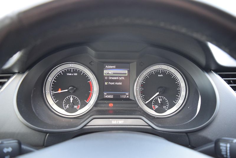Škoda Octavia (2019) 1.5TSI 110kw AMBITION LED APP - fotka 33 z 49