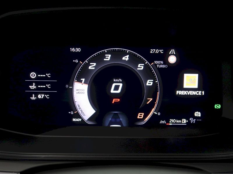 Cupra Leon (2025) 1.5eTSI 110KW DSG - fotka 18 z 41