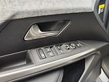 Peugeot 3008 1.2 hybrid/145kW GT e-DCS6 - náhled 38