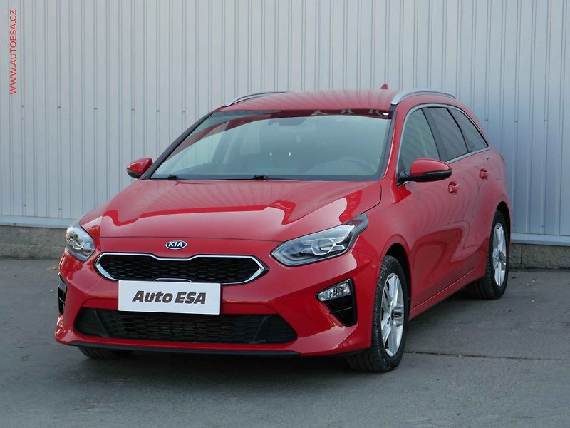 Kia Ceed (2020) 1.4 T-GDi, 2.maj,ČR, LED - fotka 3 z 23