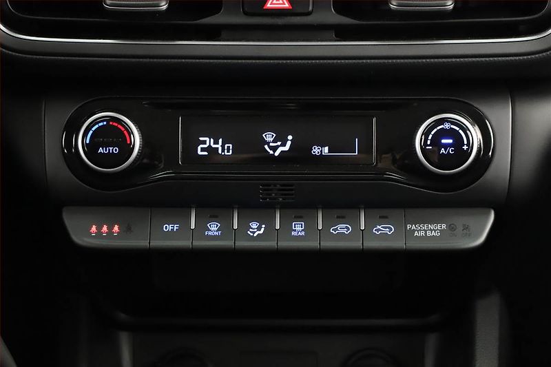 Hyundai Kona (2021) Smart 1.0 T-GDI, ČR,1.maj - fotka 15 z 20
