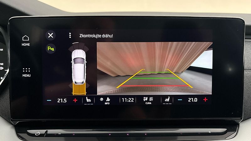 Škoda Octavia 2.0 TDI DSG Style Combi - fotka 12 z 25