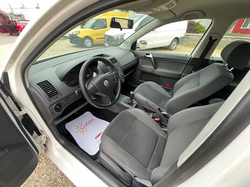 Volkswagen Polo 1.2i 44kW*KLIMA* - fotka 11 z 27