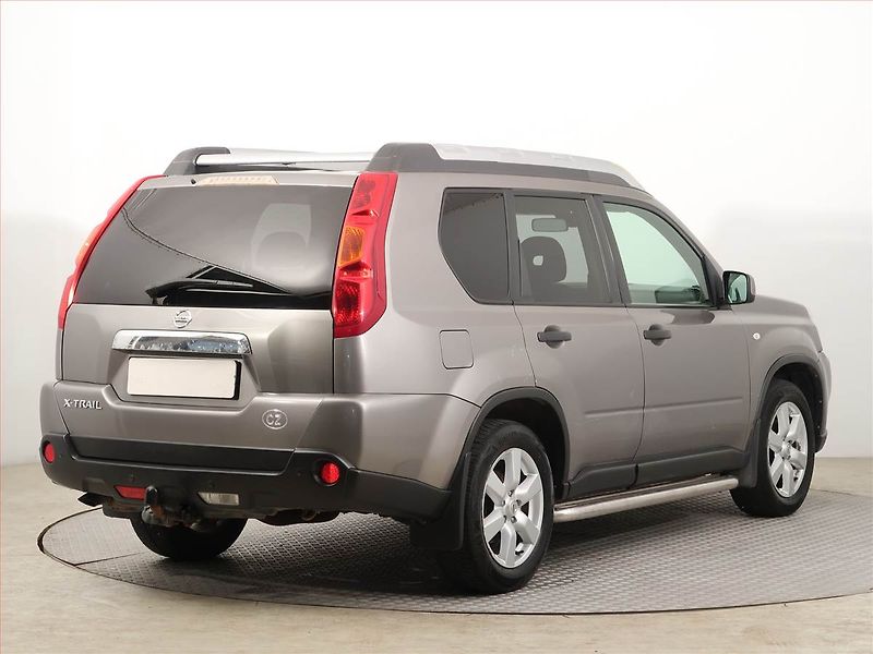 Nissan X-Trail (2008) 2.0 dCi, 4X4, Tažné - fotka 5 z 14