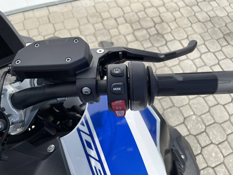 BMW (2026) R 1300 R - fotka 12 z 12