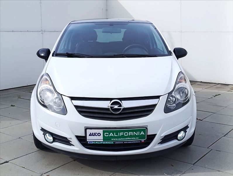Opel Corsa 1,4 i Klima Navigace Alu - fotka 3 z 30