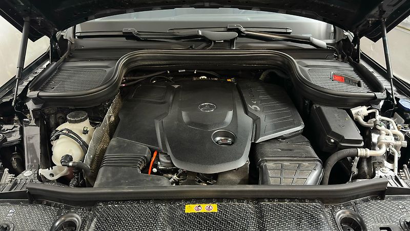 Mercedes-Benz GLS 450 d / 4 MATIC - fotka 66 z 69