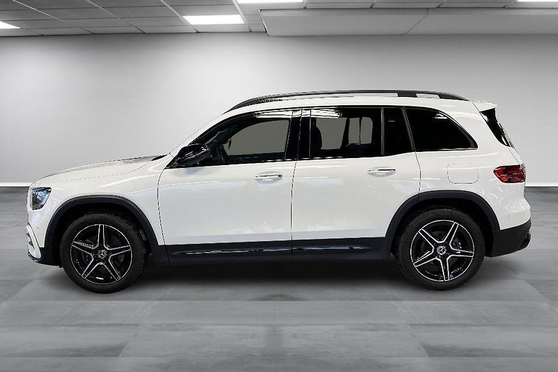 Mercedes-Benz GLB 200 AMG Night Taž ACC Kam LED - fotka 4 z 19