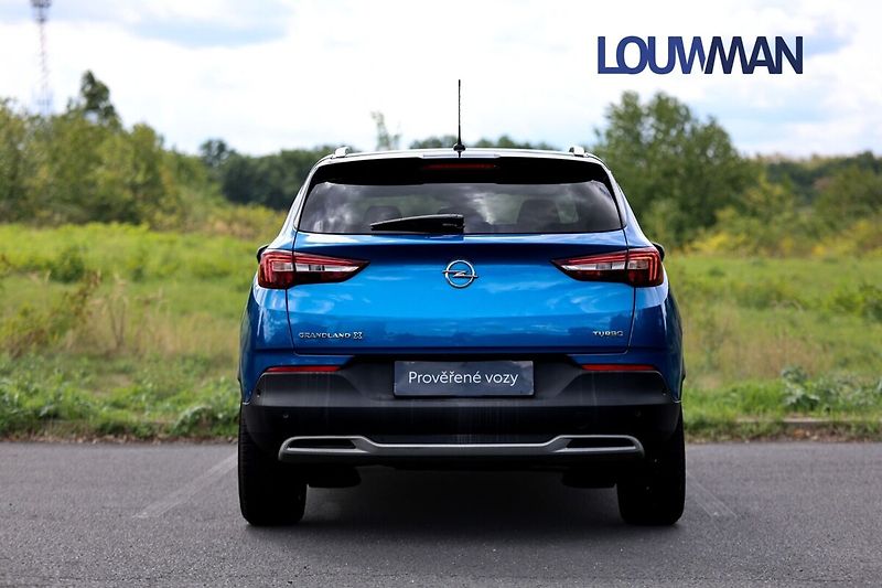 Opel Grandland X 1.2T INOVATION - fotka 24 z 25