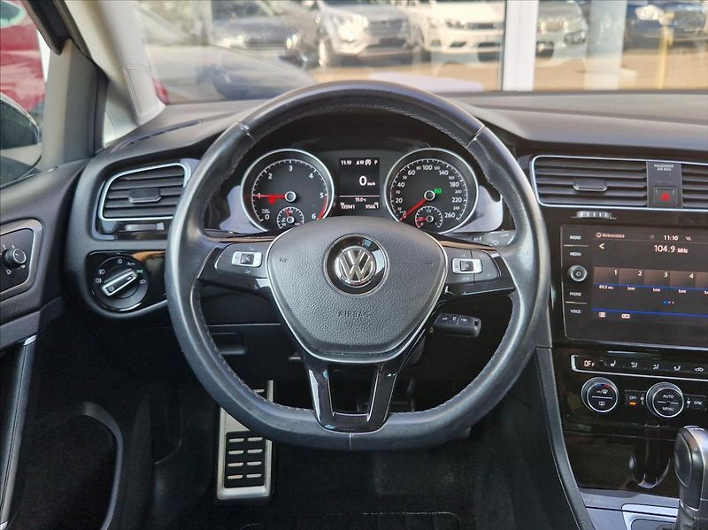 Volkswagen Golf 1,6 TDI JOIN EDITION LED NOSIČ - fotka 21 z 43