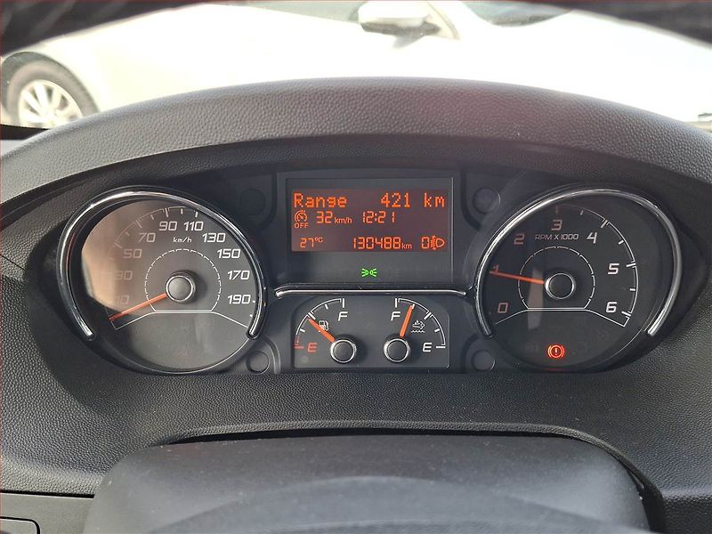 Citroën Jumper (2023) 2.2 BlueHDi, Maxi, 14m3, 1.0t - fotka 10 z 13