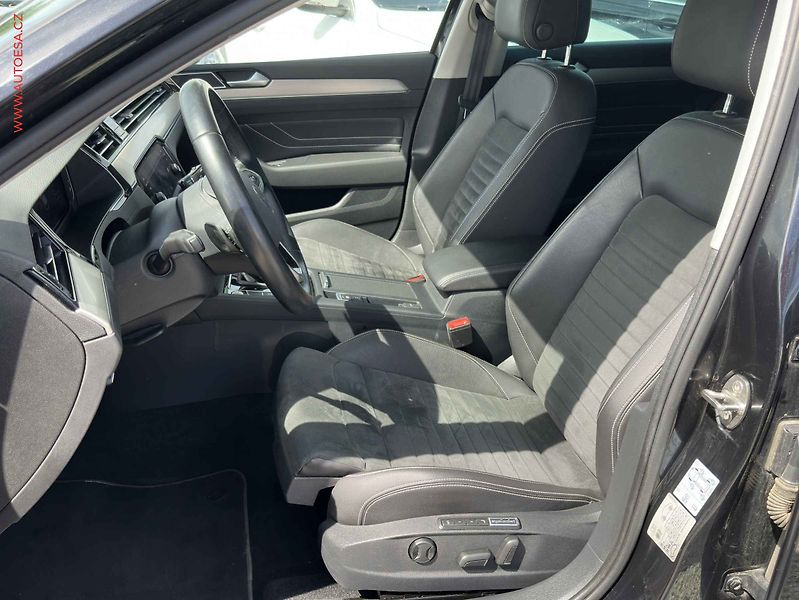 Volkswagen Passat (2022) 2.0 TSi, 2.maj,ČR, DSG, navi - fotka 9 z 22