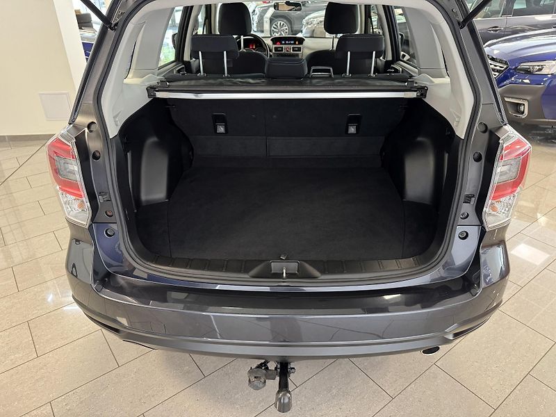 Subaru Forester 2.0i Trend, 6MT - fotka 18 z 45