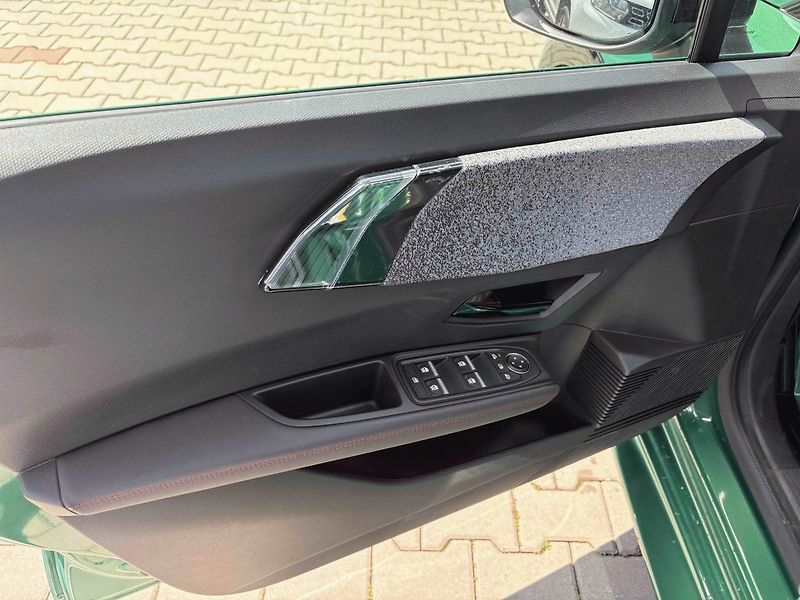 Renault Clio (2026) Full Hybrid E-Tech 160 Pobočka - fotka 8 z 8