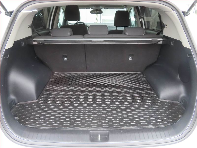 Kia Sportage (2021) 1.6 CRDi MHEV, Automat, Navi - fotka 14 z 22