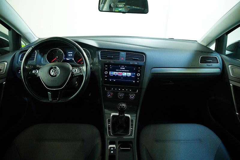 Volkswagen Golf - fotka 5 z 29