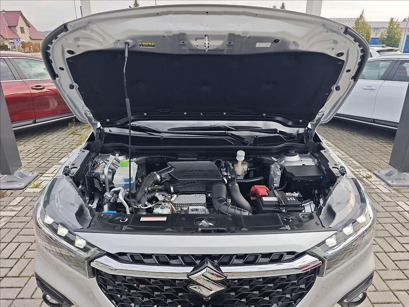 Suzuki S-Cross 1,4 BoosterJet Hybrid  4x4 Ele - fotka 19 z 21