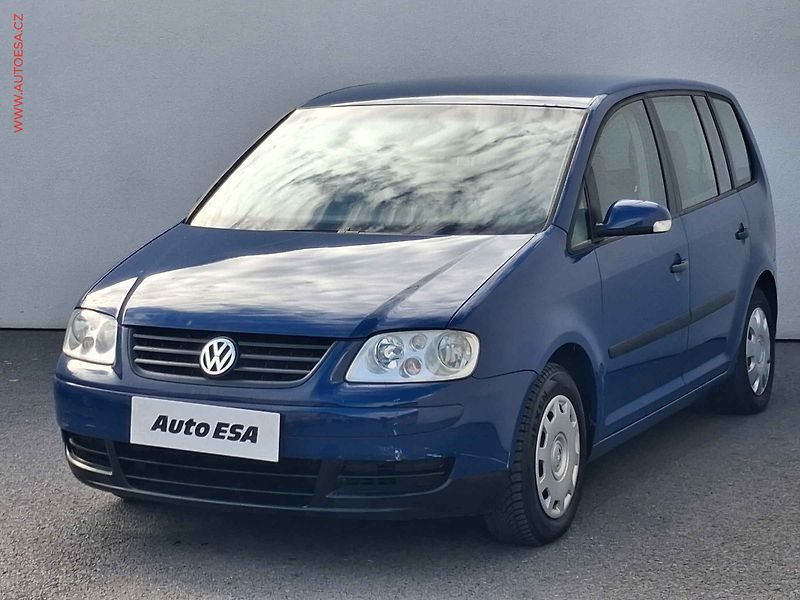 Volkswagen Touran (2005) 1.9 TDi, 2.maj,ČR, Klima - fotka 3 z 14
