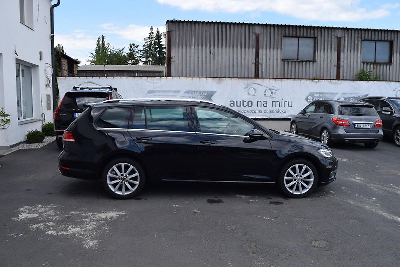 Volkswagen Golf Variant (2020) 1.5TSI 110kw HLBMT TAŽ LED KAM - fotka 6 z 49