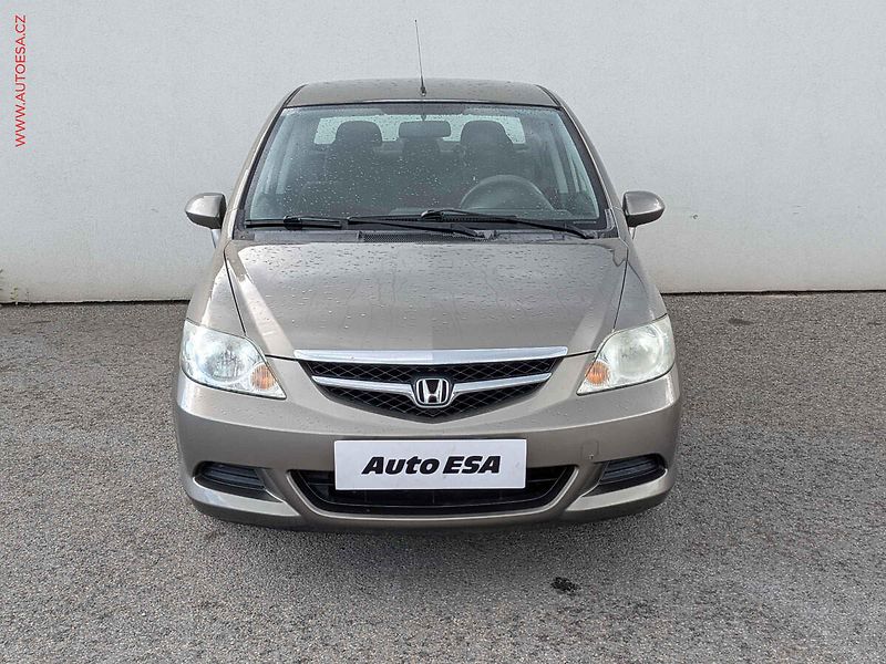 Honda City (2008) 1.4 i, ČR, AC - fotka 2 z 14