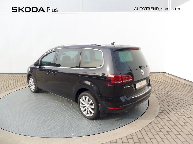 Volkswagen Sharan (2016) Highline 2,0 TDI 135kW DSG 4MO - fotka 28 z 30