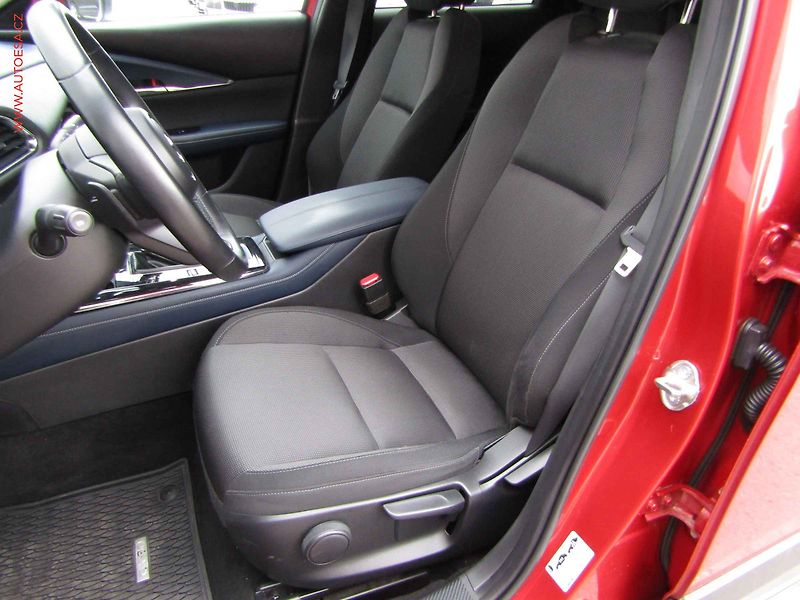 Mazda CX-30 (2020) 2.0, ČR, AT, LED, navi - fotka 9 z 21
