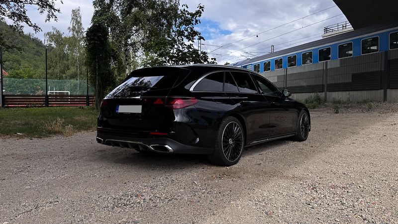 Mercedes-Benz Třídy E (2024) E220d, AMG, ZÁRUKA, PANORAMA - fotka 6 z 20