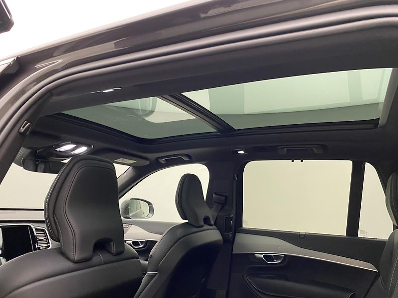 Volvo XC90 B5 AWD BRIGHT PLUS AUT 7míst - fotka 33 z 64