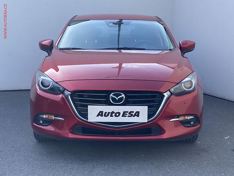 Mazda 3 (2018) 2.0 i, ČR, LED, navi - fotka 2 z 18