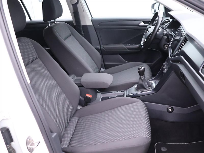 Volkswagen T-Roc 1,0 TSI 85kW Aut.klima CZ - fotka 12 z 34