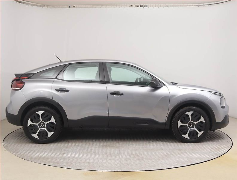 Citroën C4 (2025) 1.2 PureTech, ČR,1.maj - fotka 6 z 16
