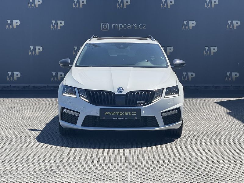 Škoda Octavia (2018) III RS230 2.0TSi MAN, Kessy    - fotka 2 z 44