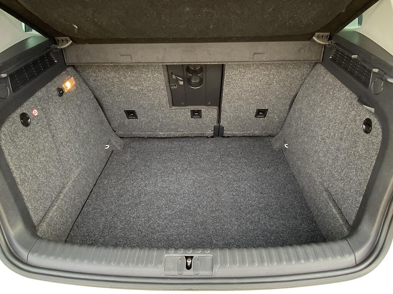 Volkswagen Tiguan 1,4 TSI 90 kW Trend & Fun - fotka 26 z 26