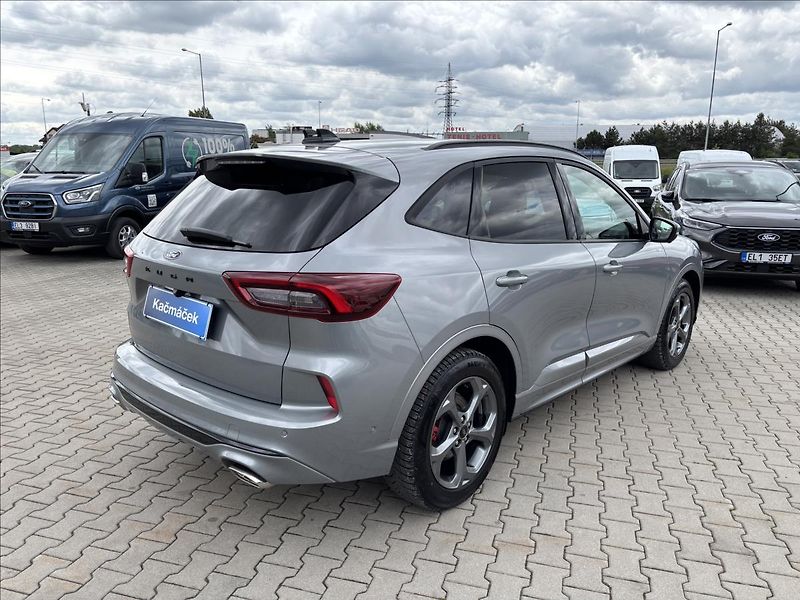 Ford Kuga 1,5 EcoBoost 111 kW ST-Line X - fotka 5 z 42