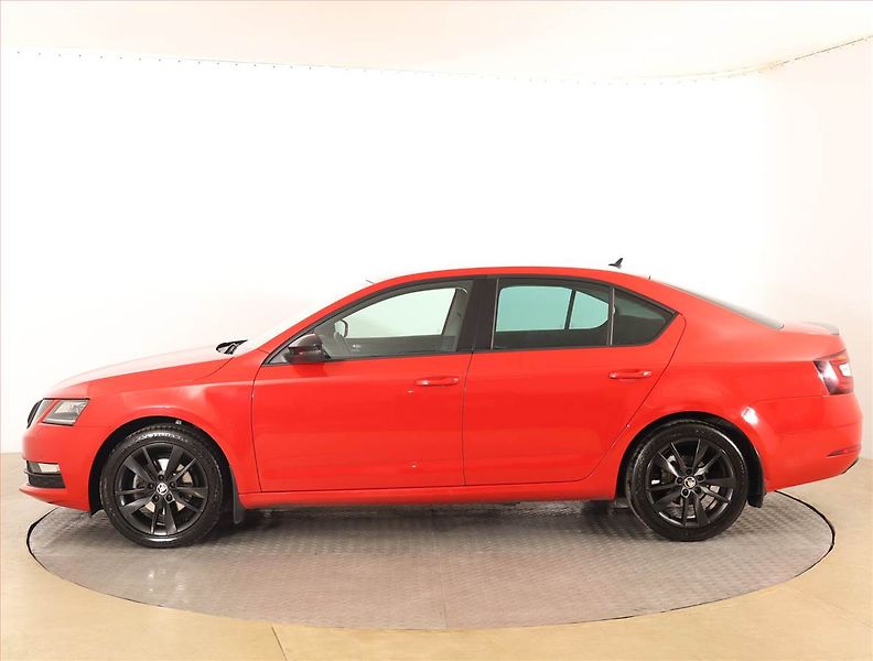 Škoda Octavia (2020) 1.5 TSI, Automat, Navi - fotka 3 z 19