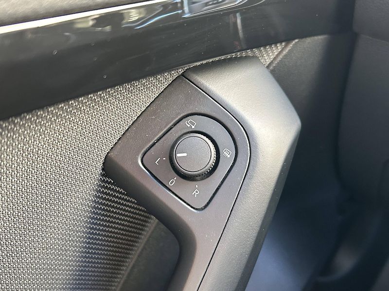 Seat Ateca Xcellence 4WD 6MP 1,4TSI - fotka 22 z 27
