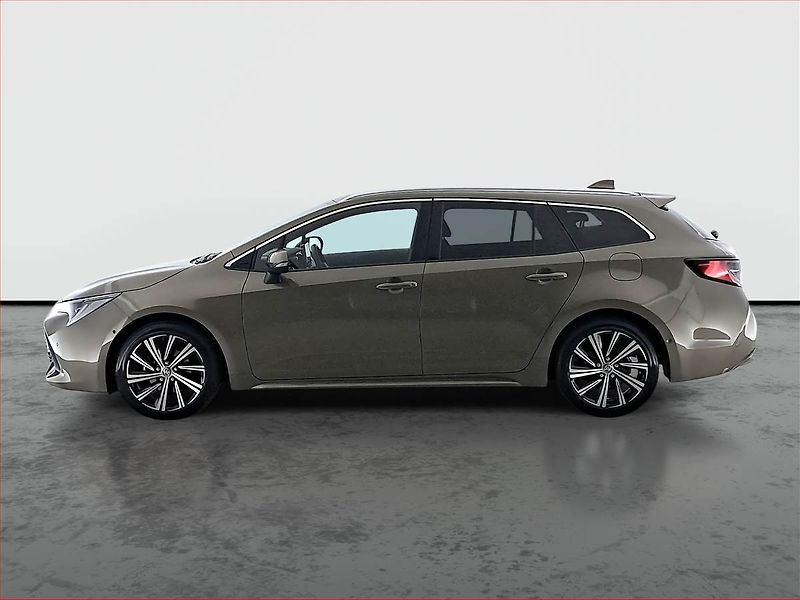 Toyota Corolla (2023) 1.8 Hybrid - fotka 3 z 19