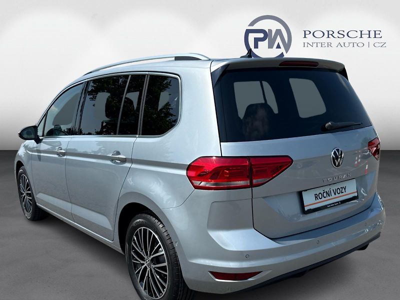 Volkswagen Touran 1.5 TSI 7DSG PEOPLE  110 KW - fotka 8 z 30
