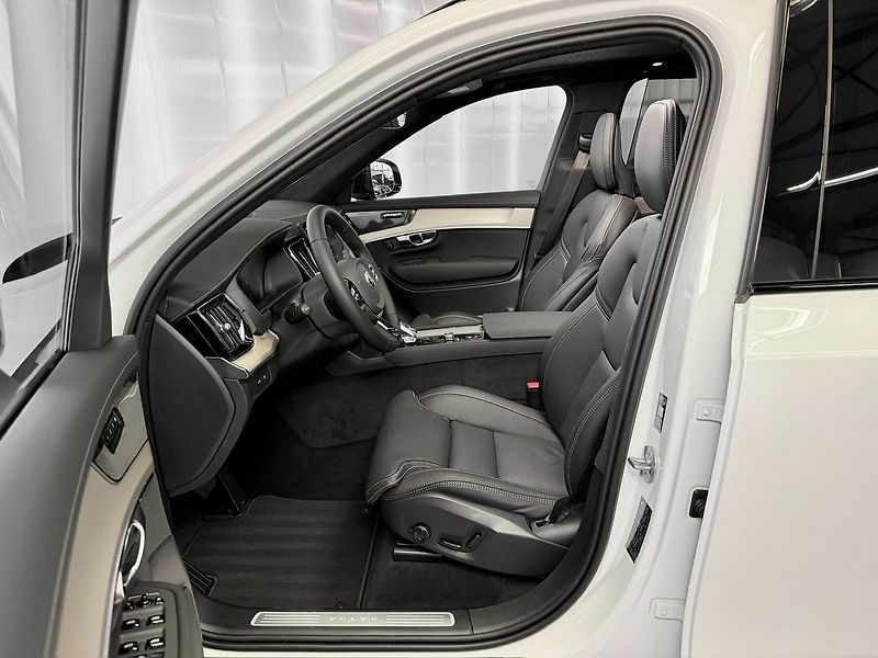 Volvo XC90 (2026) T8 AWD BLACK EDITION ULTRA, VZ - fotka 10 z 35
