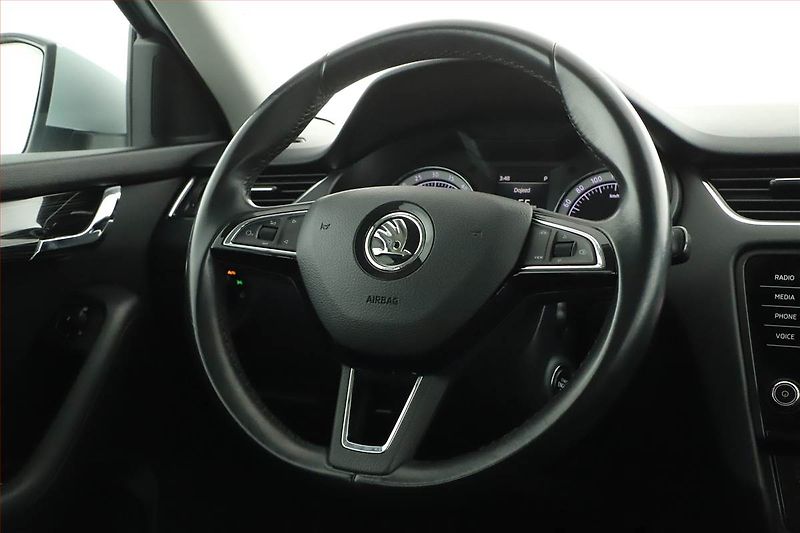 Škoda Octavia (2019) Style 2.0 TDI, 4X4, Automat - fotka 8 z 20