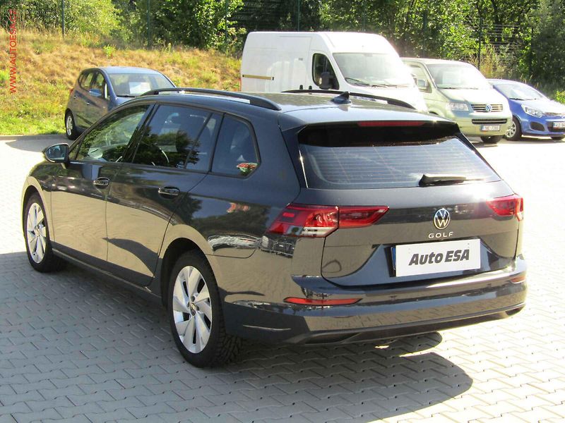 Volkswagen Golf (2022) 1.6TDi, LED, DSG - fotka 6 z 21