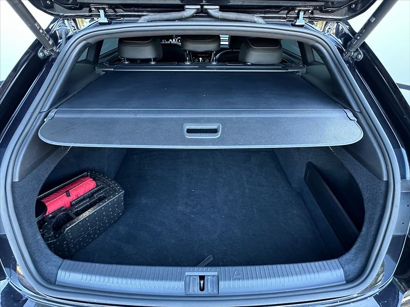 Volkswagen Arteon 2,0 TDI 110kW R-Line, ACC - fotka 15 z 41