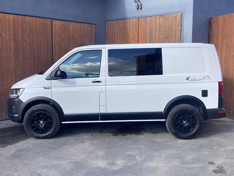 Volkswagen Transporter (2017) T6 2.0TDi 4MOTION California  - fotka 4 z 29