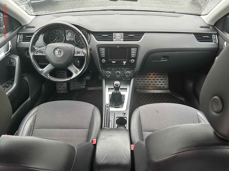 Škoda Octavia (2013) 1.4 TSI, autoAC - fotka 8 z 18