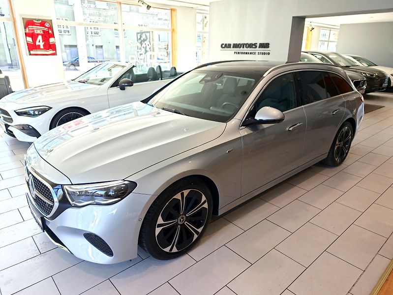 Mercedes-Benz Třídy E E300 de T 4M Avantgarde Adv+ - fotka 4 z 34