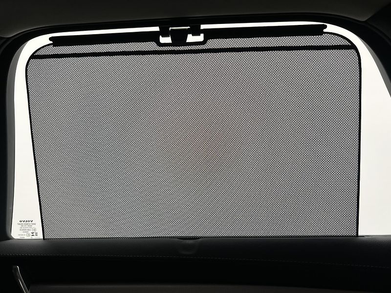 Volvo V90 CC B4 AWD BRIGHT PLUS AUT CZ - fotka 42 z 45